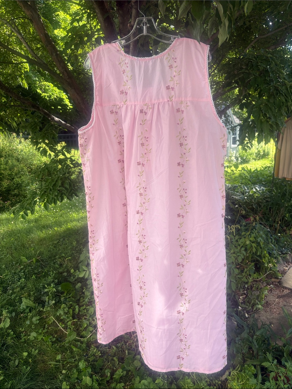 Women's Pink Sleeveless Nightgown with Floral Trim - Picture 4 of 4